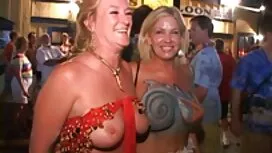 Blondi omat seksivid ...