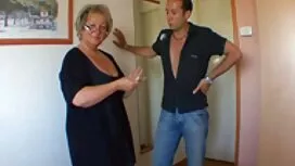 Nukkuva sisko persee ...