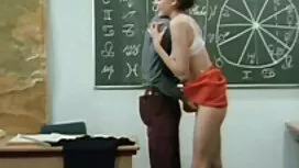Nainen on naapureita ...